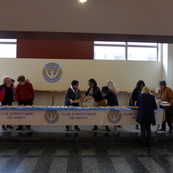 gallerie 2016-03-30 Vente aux enchères caritative à la Faculté de Droit de Nancye